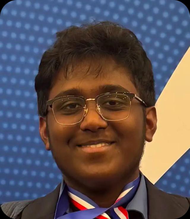 Vyshal Sreenivas, scholarship winner