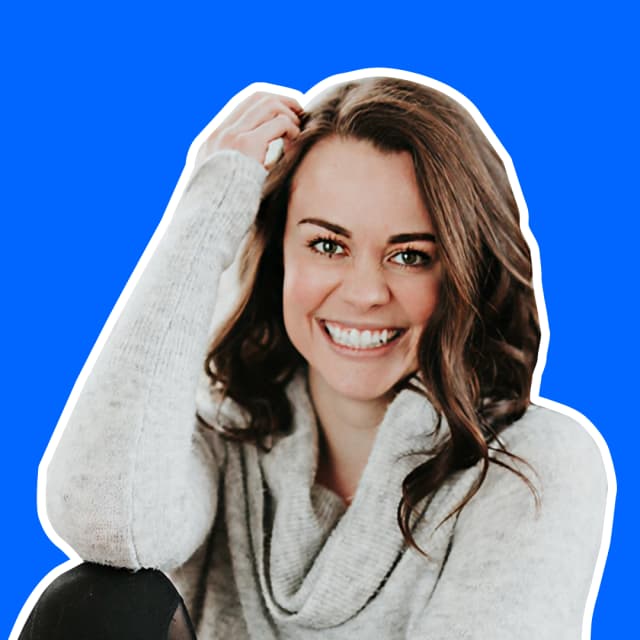 Kelly Smith headshot