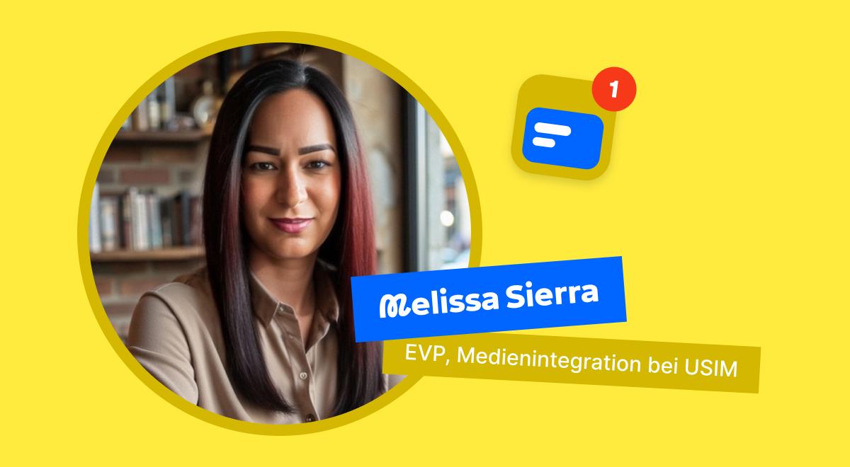 Melissa Sierra, EVP für Medienintegration bei USIM, lächelt vor einem Bücherregal in einer Headway-App-Rezension mit blauem App-Symbol auf gelbem Hintergrund