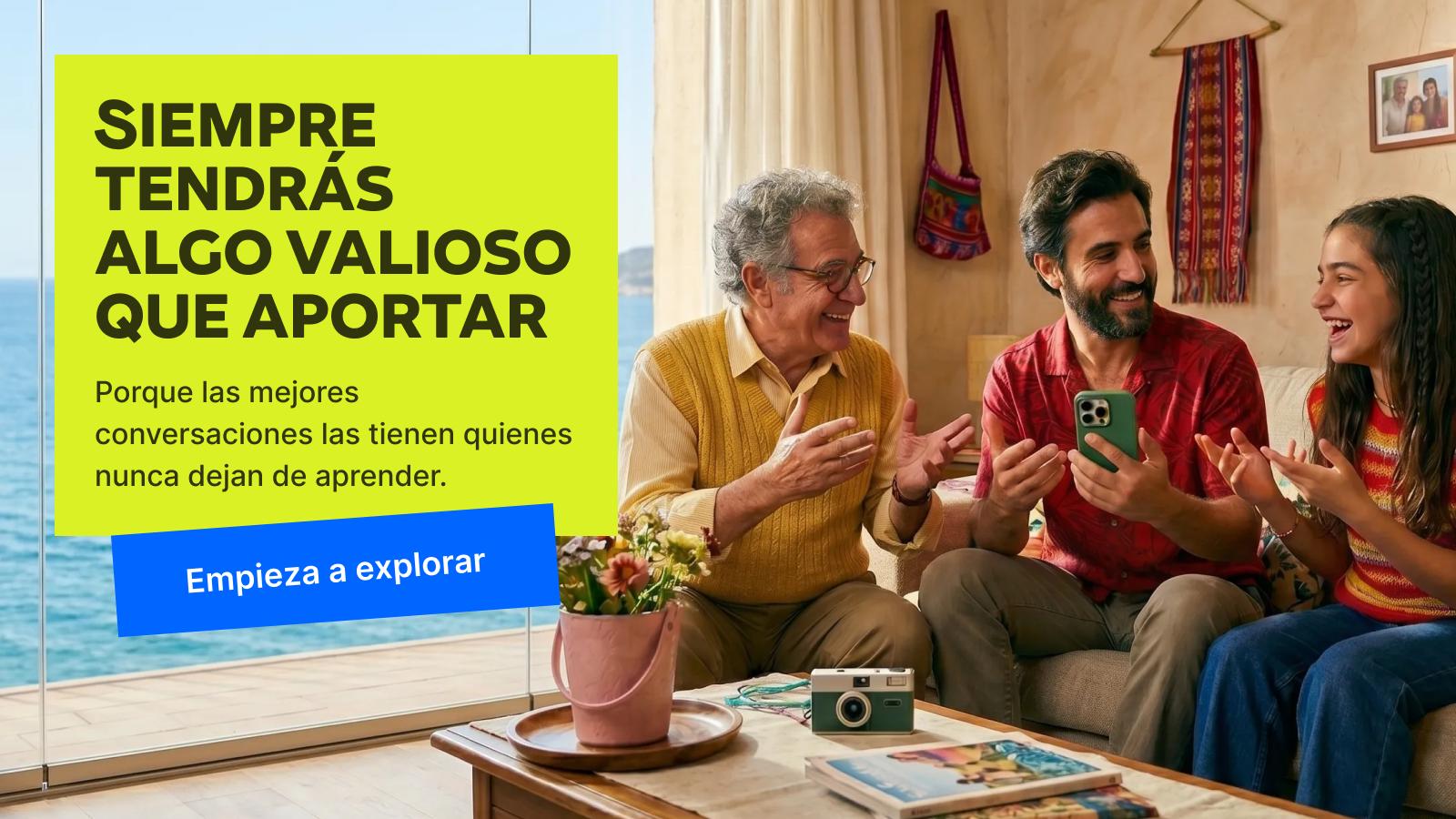 Tres generaciones de una familia sonriendo juntos en casa con vista al mar, compartiendo contenido de la app Headway en un smartphone